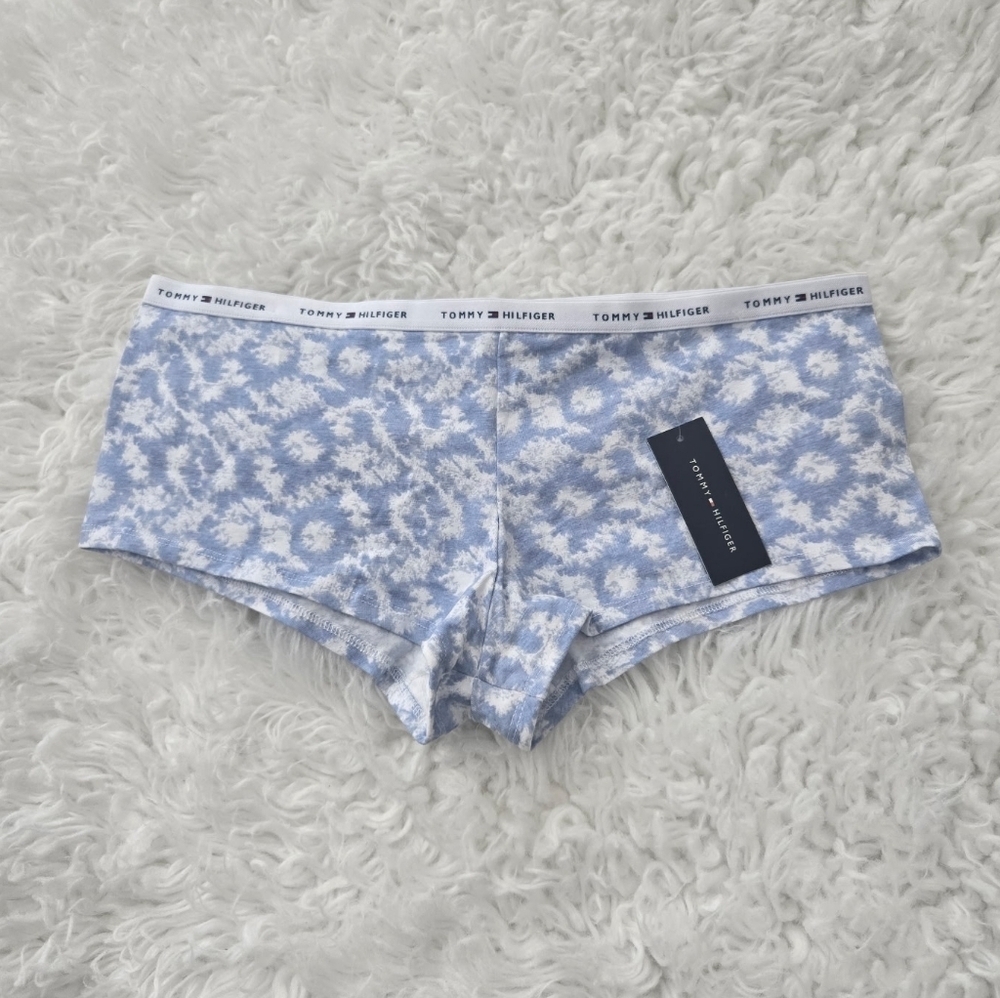 Tommy Hilfiger Women's Boyshort Panty. Size Large. New.
